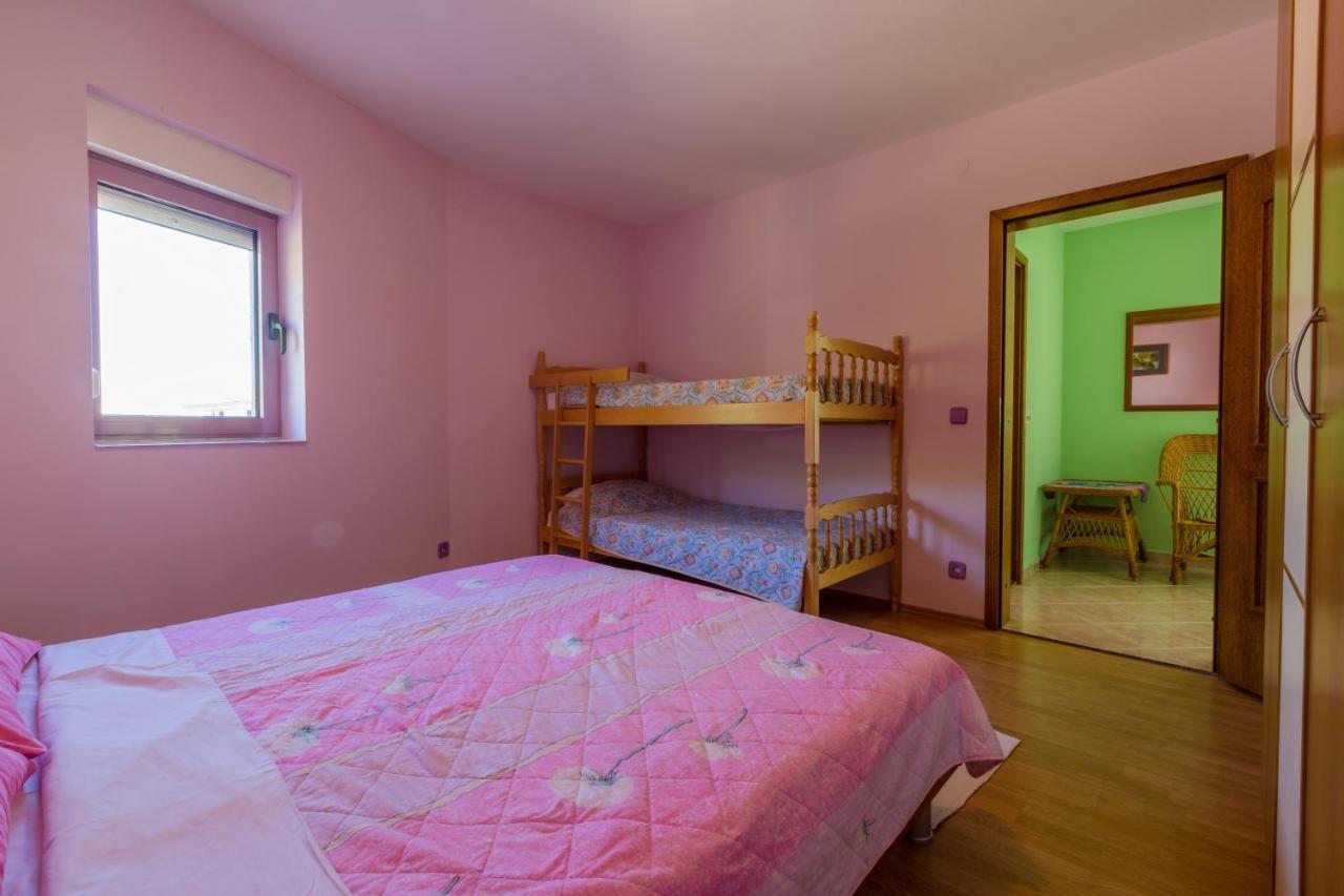 Apartmani Rino Dramalj Bagian luar foto